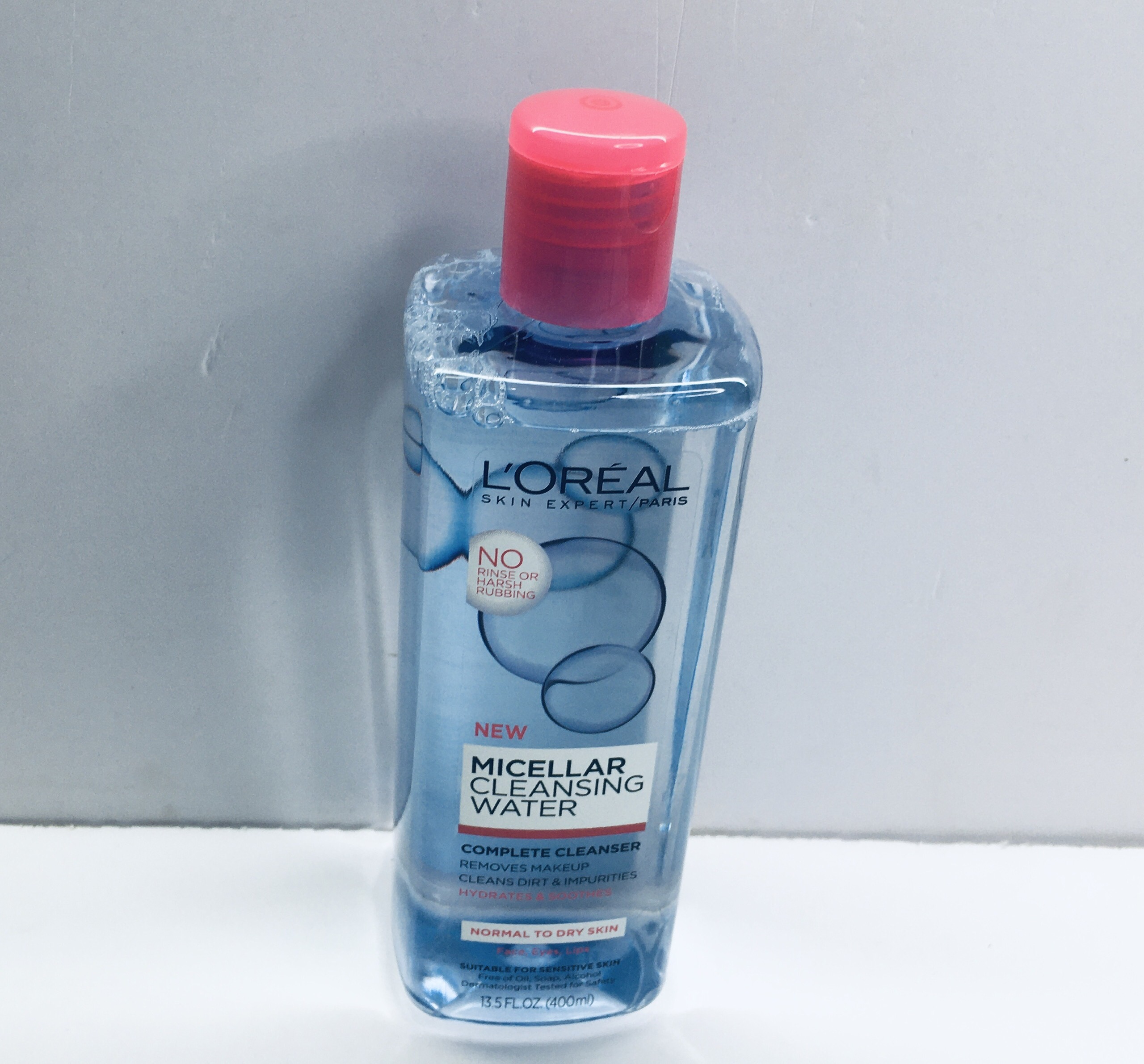 Nước tẩy trang L'Oreal làm sạch sâu cho da thường và da khô L'Oreal Micellar Cleansing Water 400ml