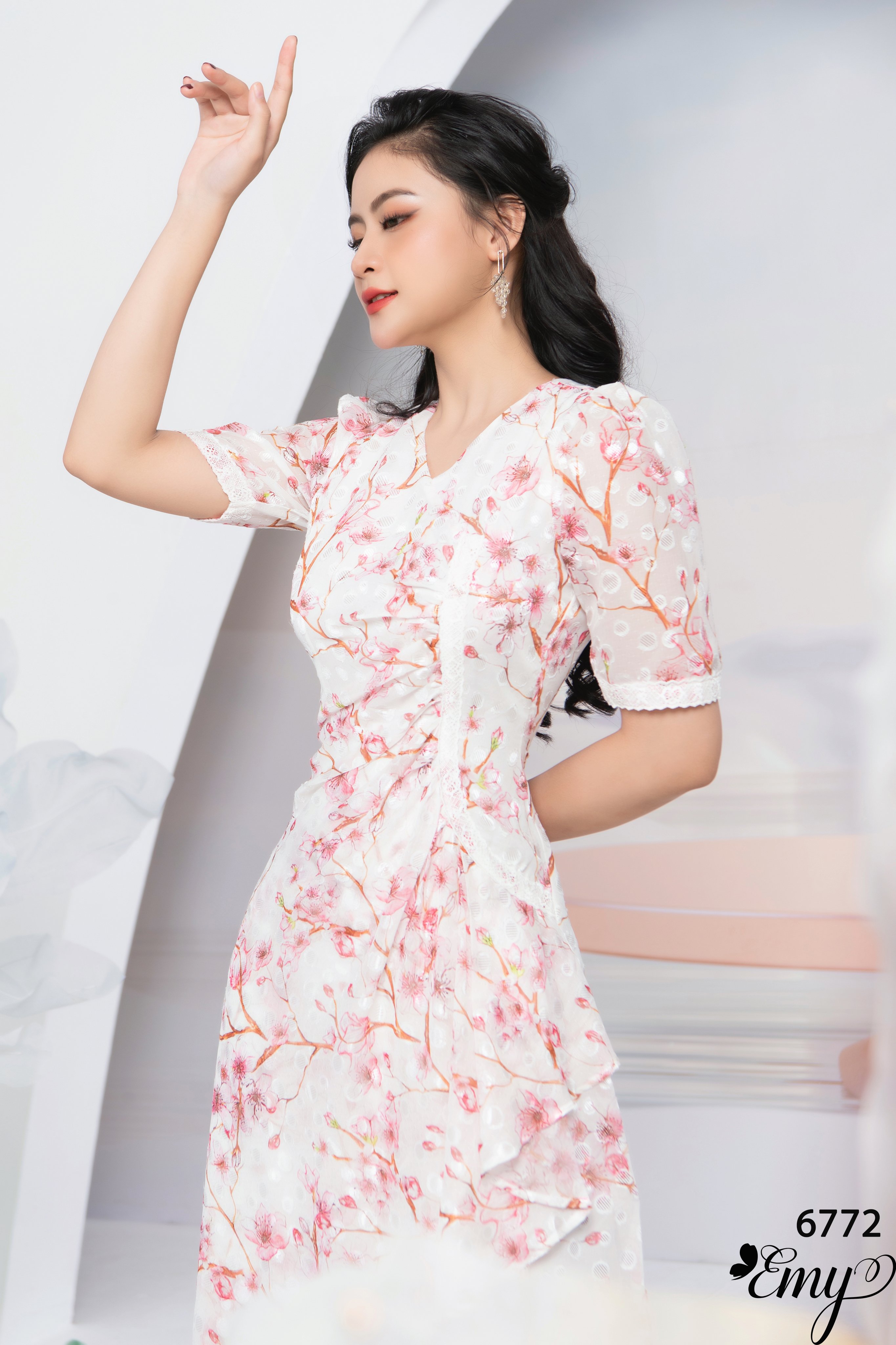 Đầm EMY EM6772 Xoè Tùng Đắp Chéo