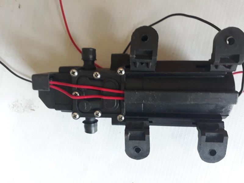 Máy bơm nước áp lực mini 12v tự động ngắt