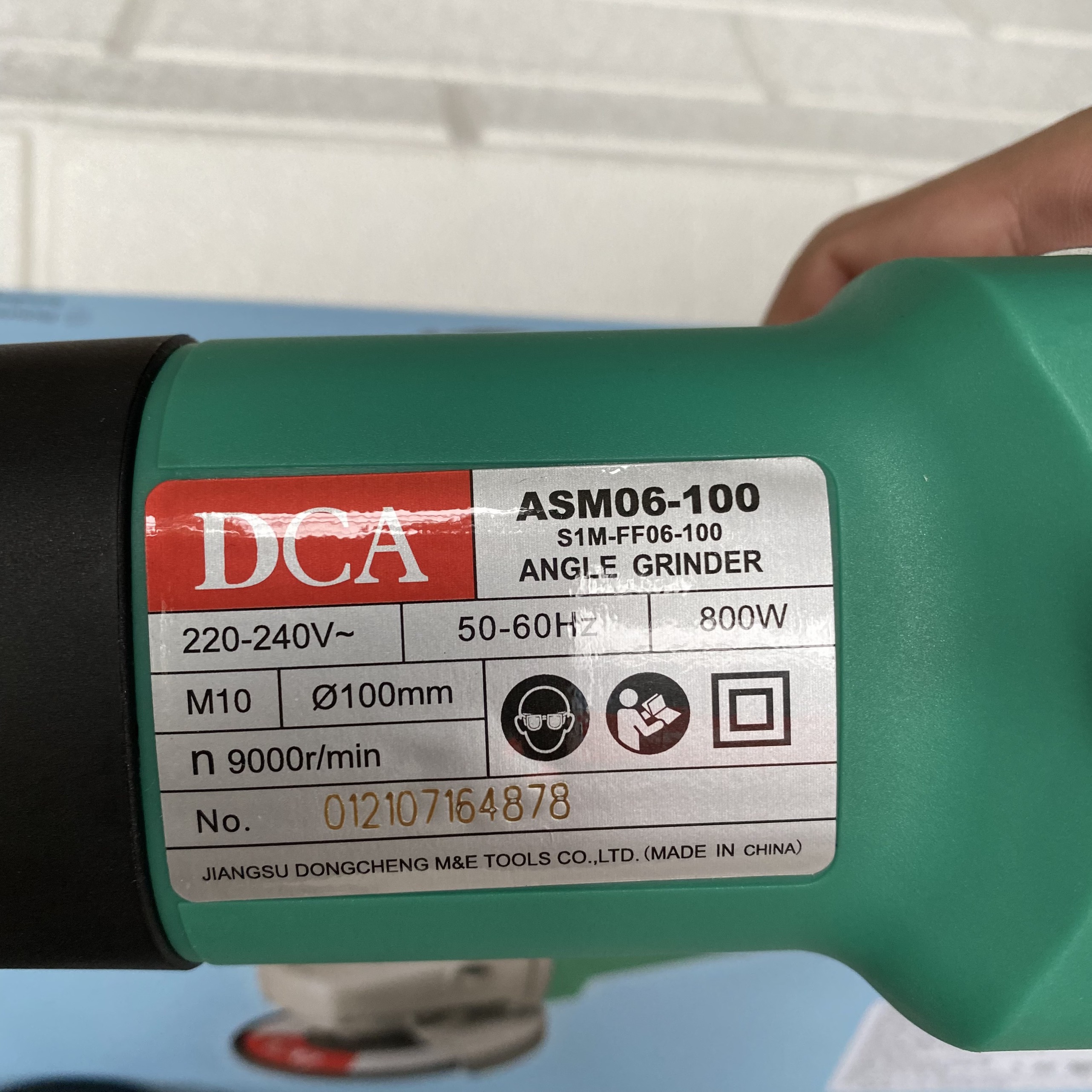 Máy mài góc 800W DCA ASM06-100B máy cắt cầm tay