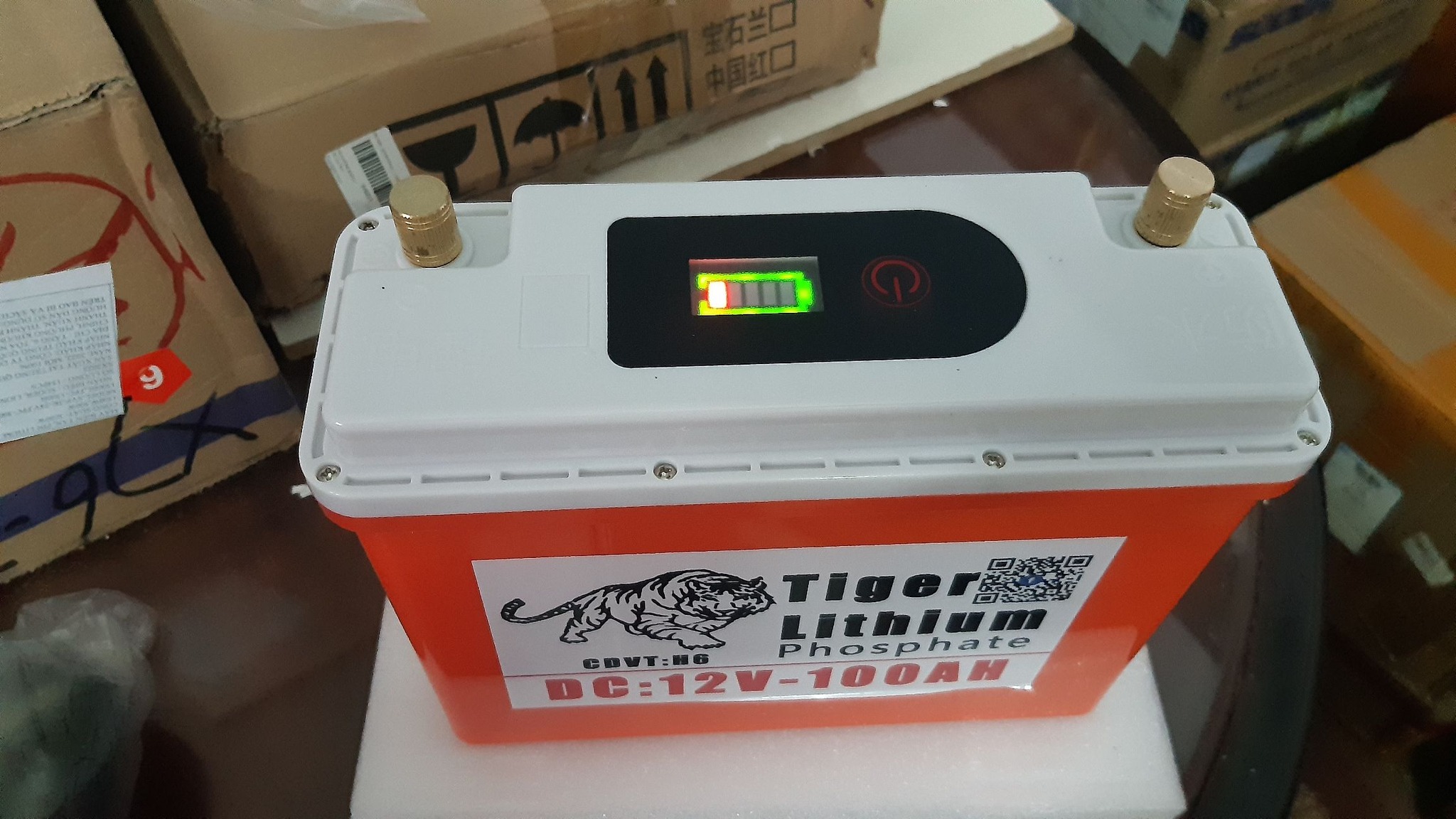 12V - 100Ah Lithium Battery Waterproof