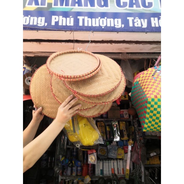 Mẹt tre đựng xôi/ Bún đậu mẹt/ Cốm