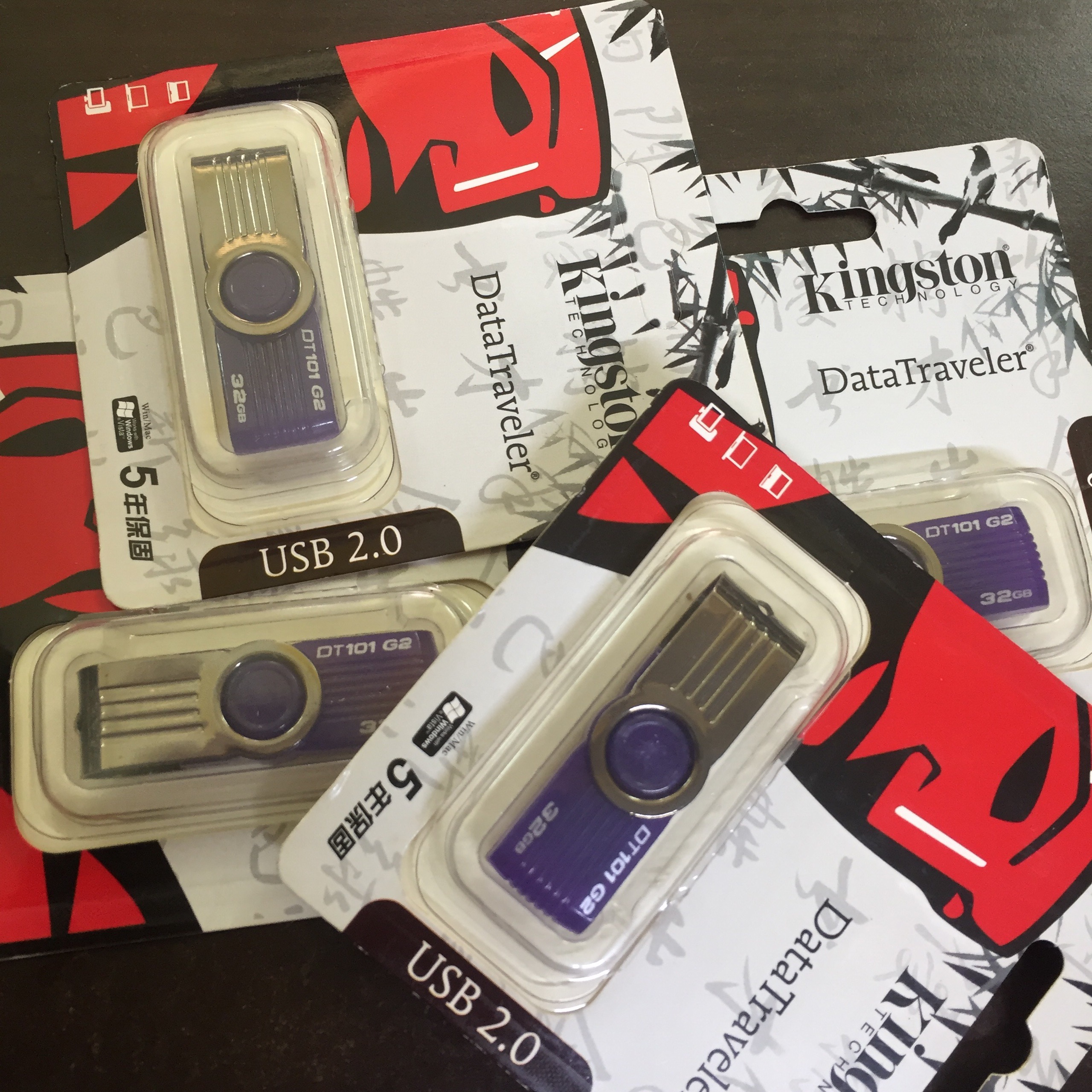 [SP000221] USB [4GB] [Kingston] [kim loại]