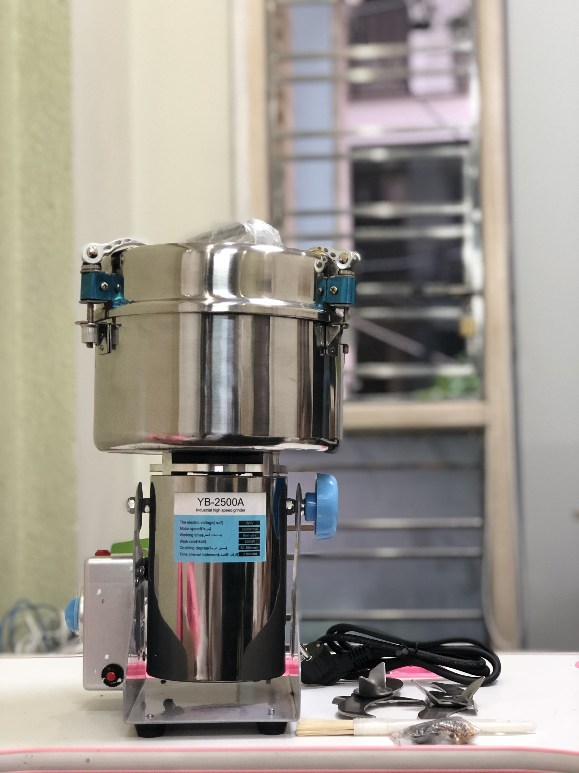 Máy xay hạt siêu mịn, Cối xay hạt óc chó, hạnh nhân, hạt vừng, Máy xay bột khô 4200W