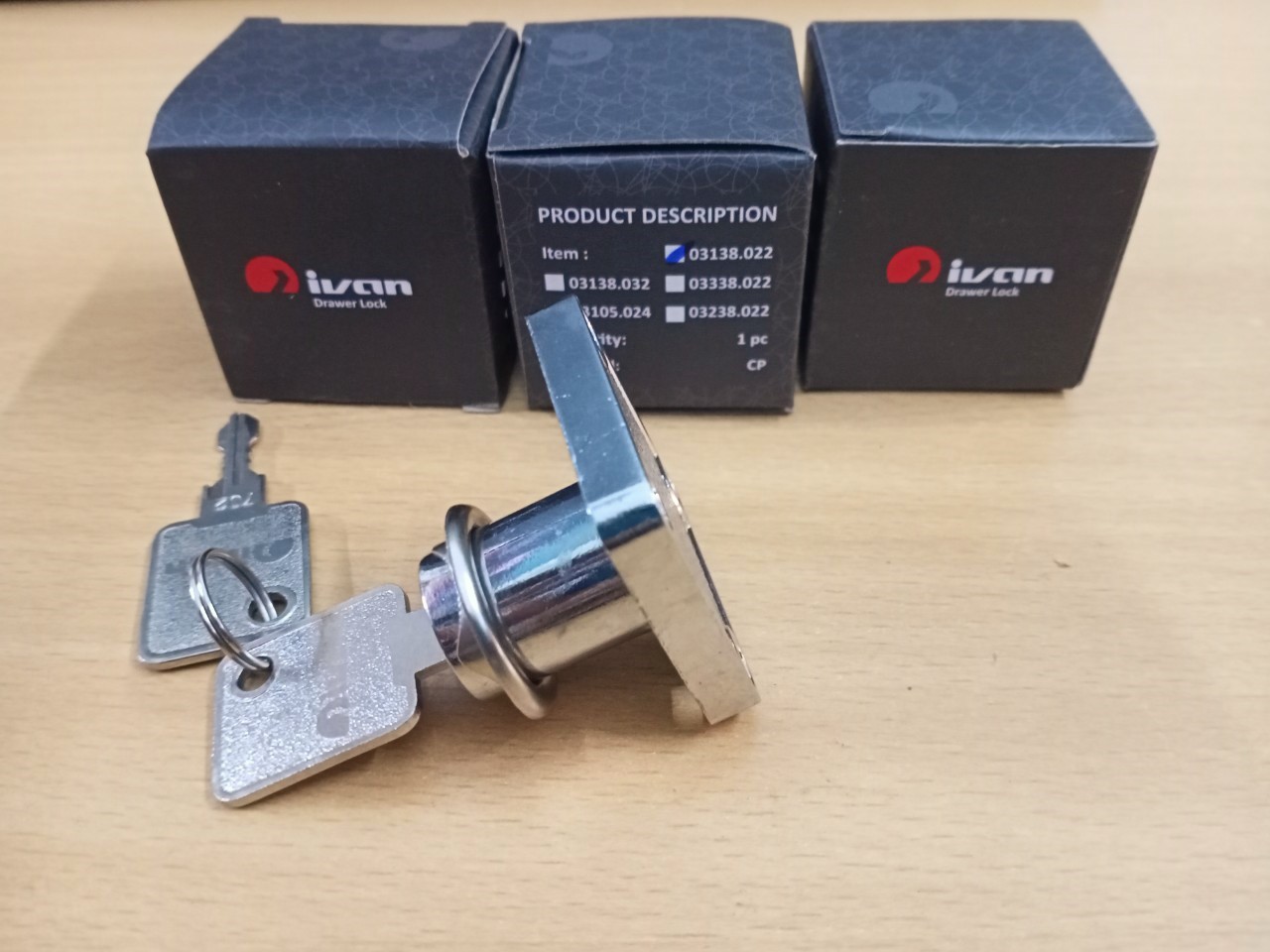 [HCM]Khóa tủ IVAN 03138.022 CP crom bóng