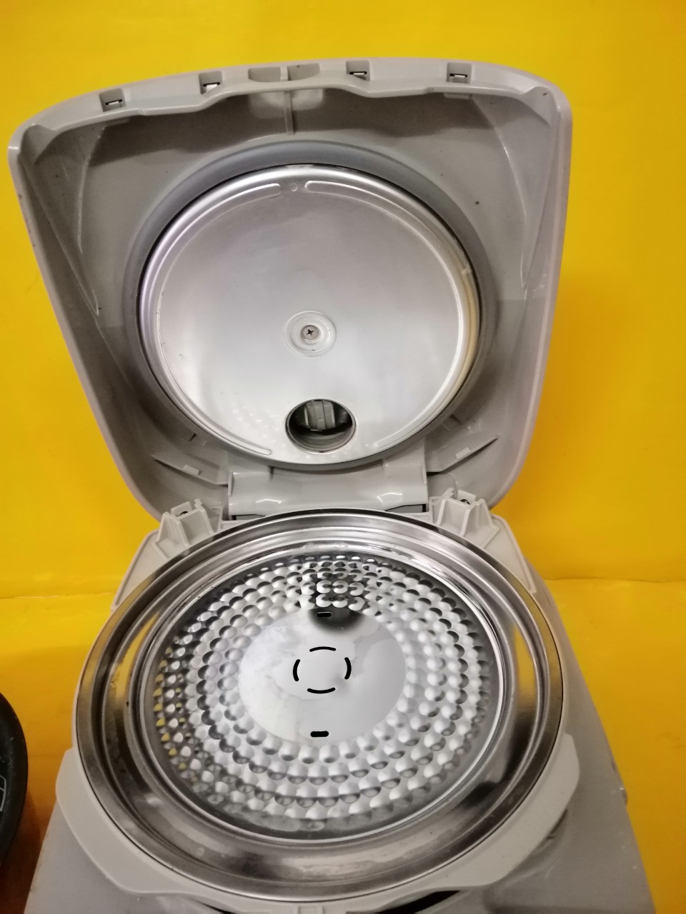 Nồi cơm nội địa Nhật Panasonic SR-HVE1000 (1.0L)