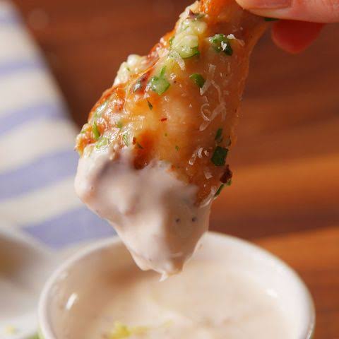Xốt Salad Phô Mai 210ml - Kewpie Dressing Caesar
