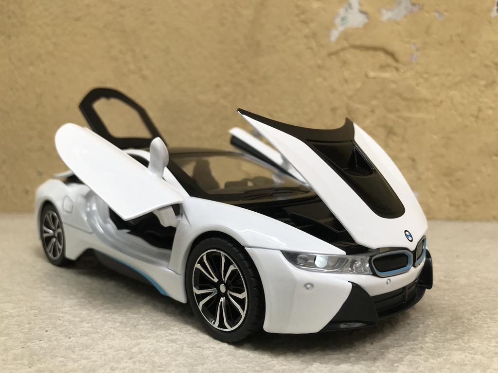 [HCM]Mô hình xe ô tô BMW I8 1:24