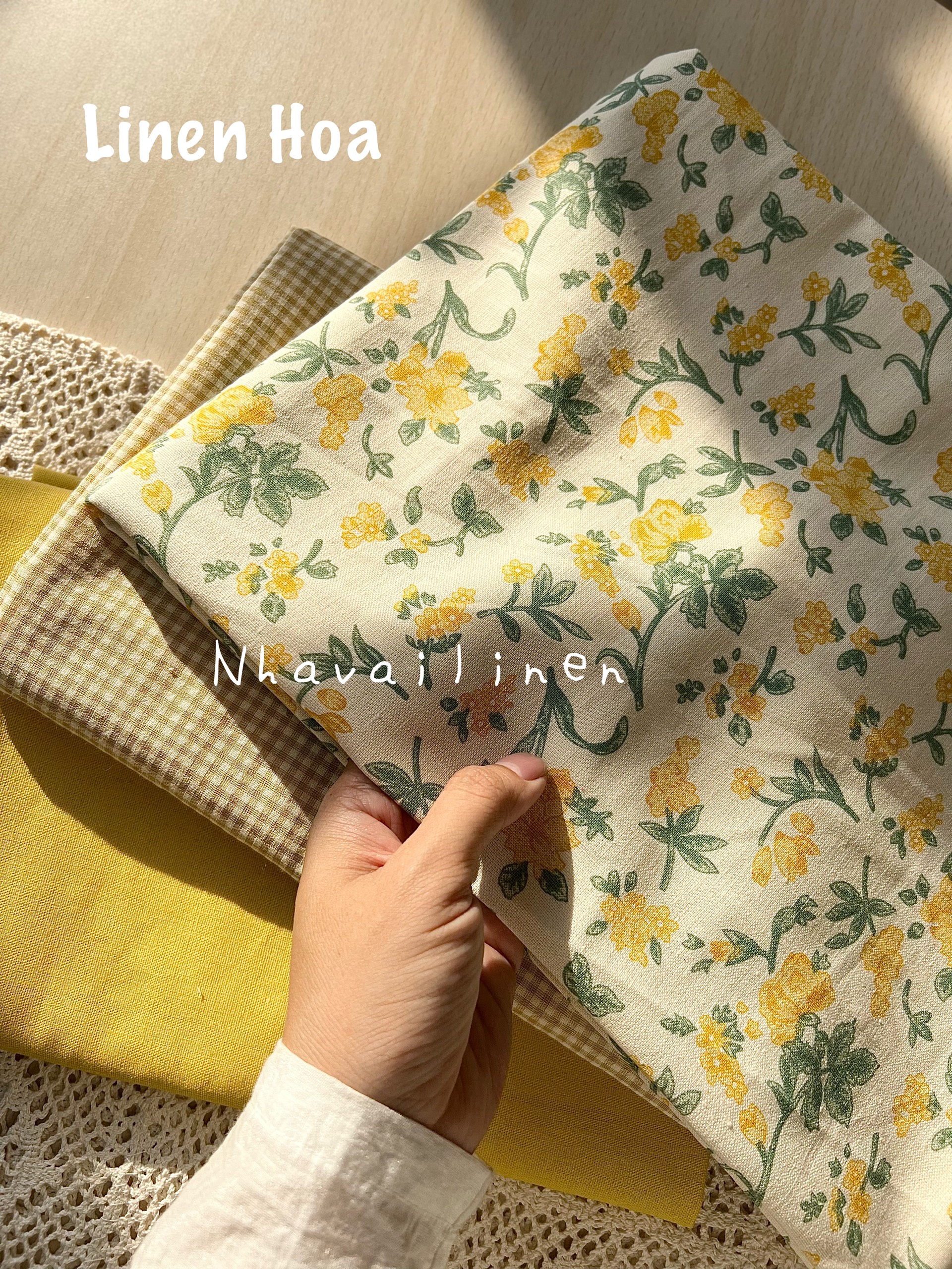 Vải họa tiết Linen bột dày hoa dây vàng - vàng nhạt bột Nhà Vải Linen