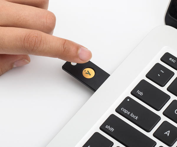 AUTHENTIC YubiKey 5 NFC