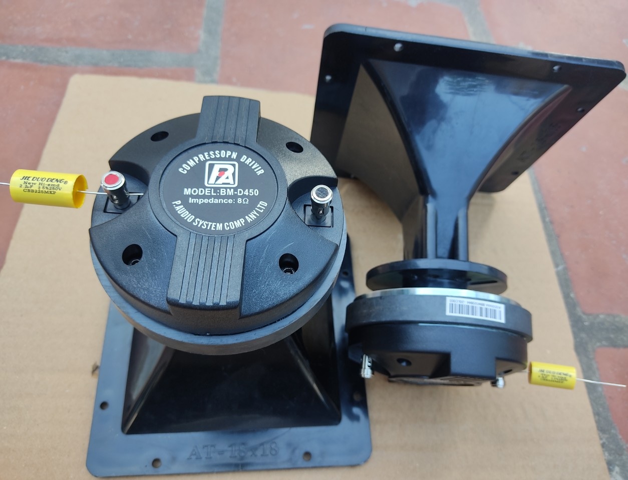 LOA TREBLE 450 PAUDIO - GIÁ HAI LOA -  KÈM HỌNG 18X18 TẶNG TỤ