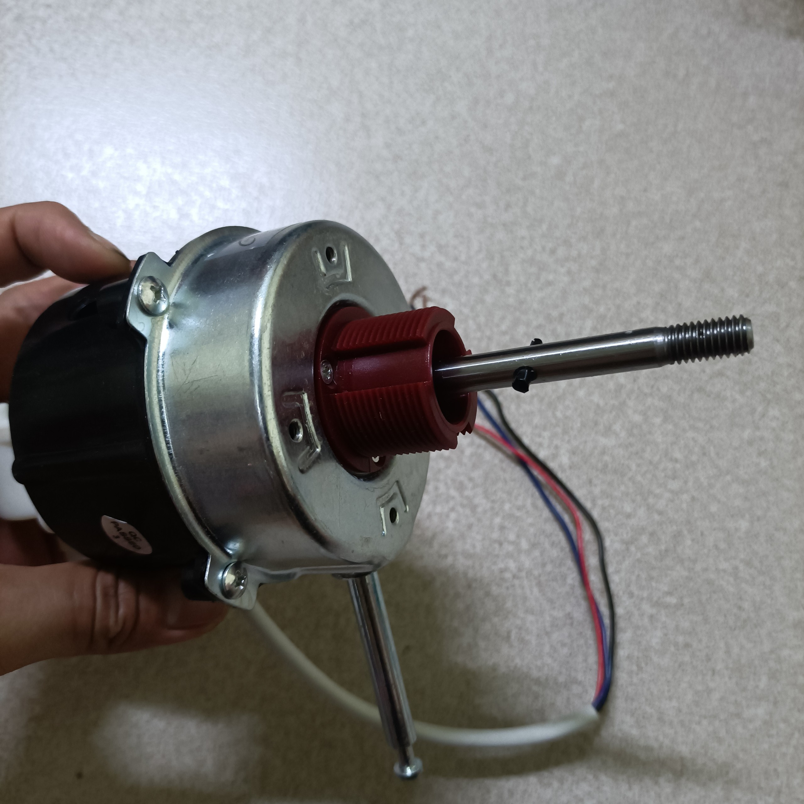 1A - Đầu quạt không chổi than 12V 1A chế quạt (cốt đỡ thân quạt 8mm)