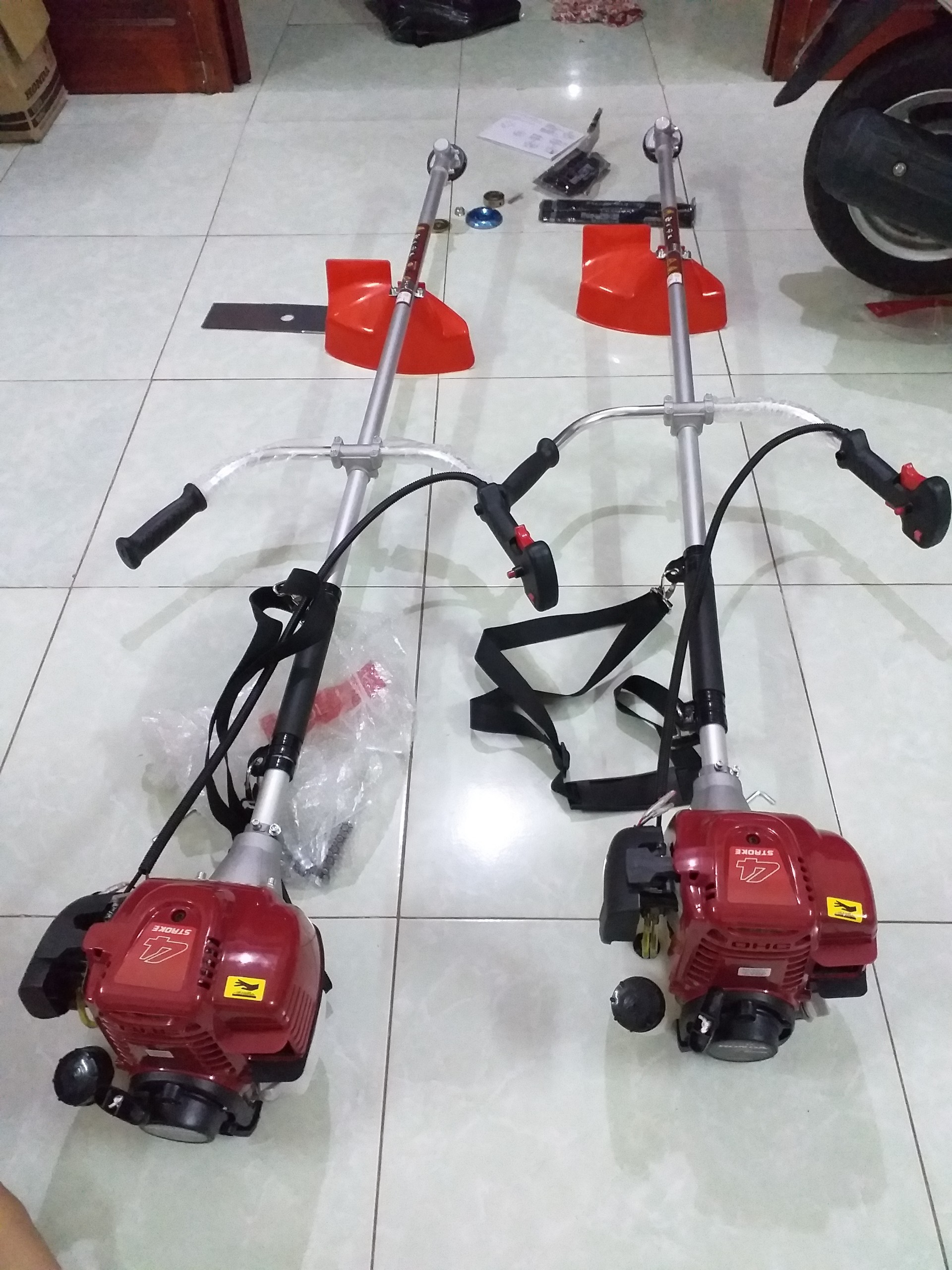 Máy cắt cỏ (Động cơ GX35)