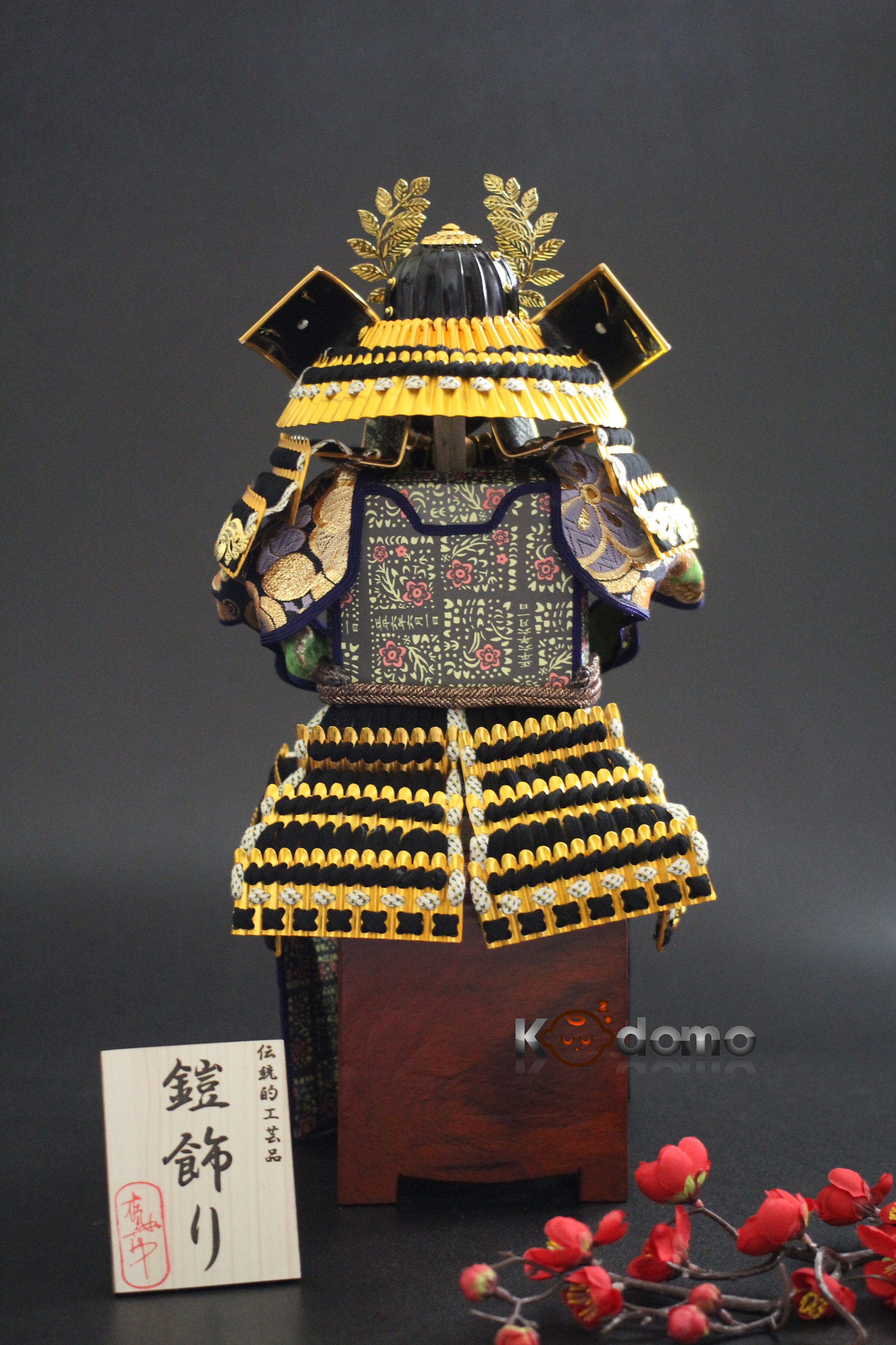 búp bê nhật bản , búp bê samurai , áo giáp samurai  , 人形 , 武者人形 , 子供大将 , 鎧 , 兜 , 五月人形, 日本武士
