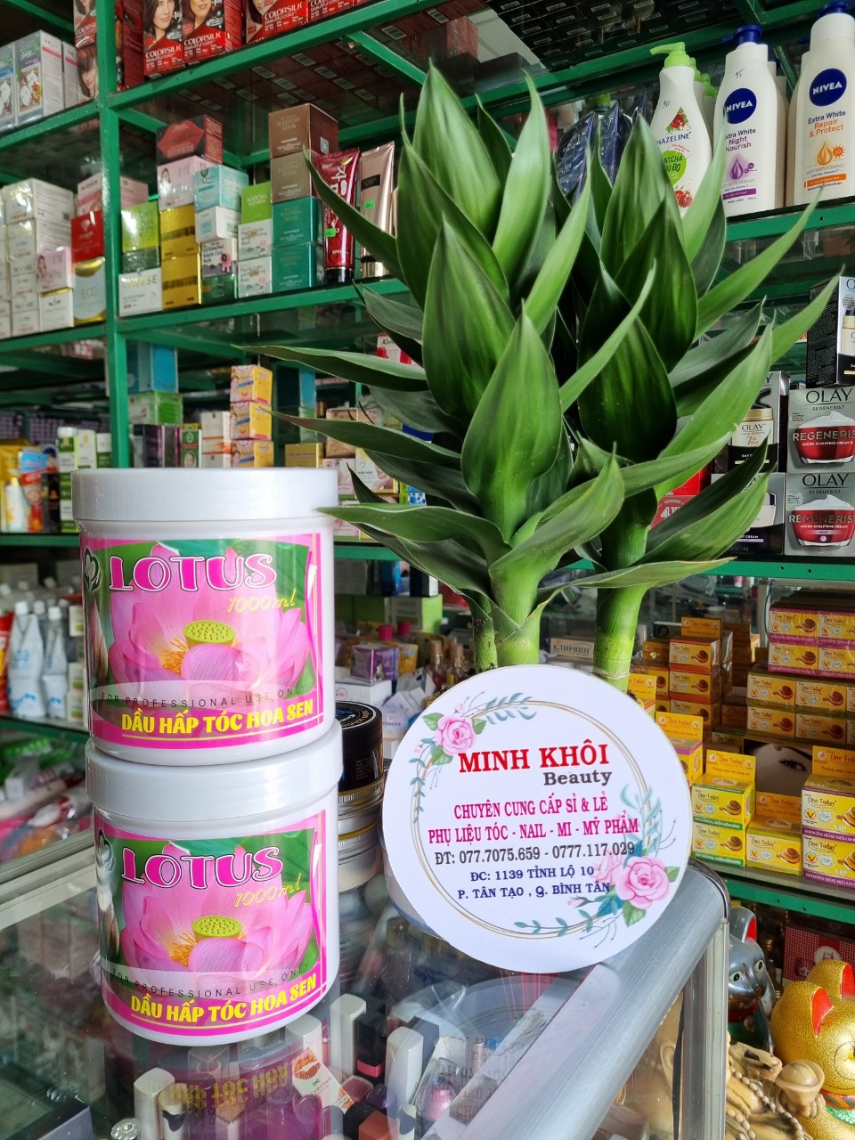 HẤP DẦU TÓC MỀM MƯỢT HƯƠNG HOA SEN 1000ML VÀ 500 ML