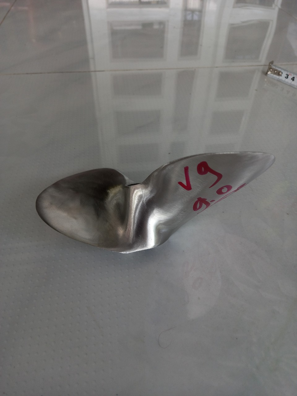 chân vịt ( thailan) inox 9.0hp ( ngựa ), cốt ngay, gen 16mm