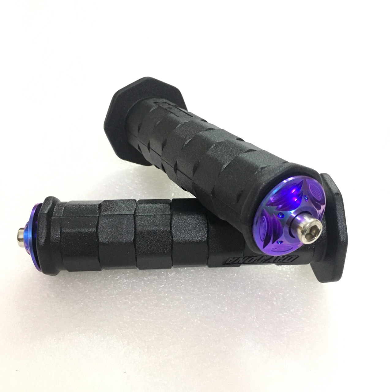 Bao tay daytona v1 và gù titan gr5