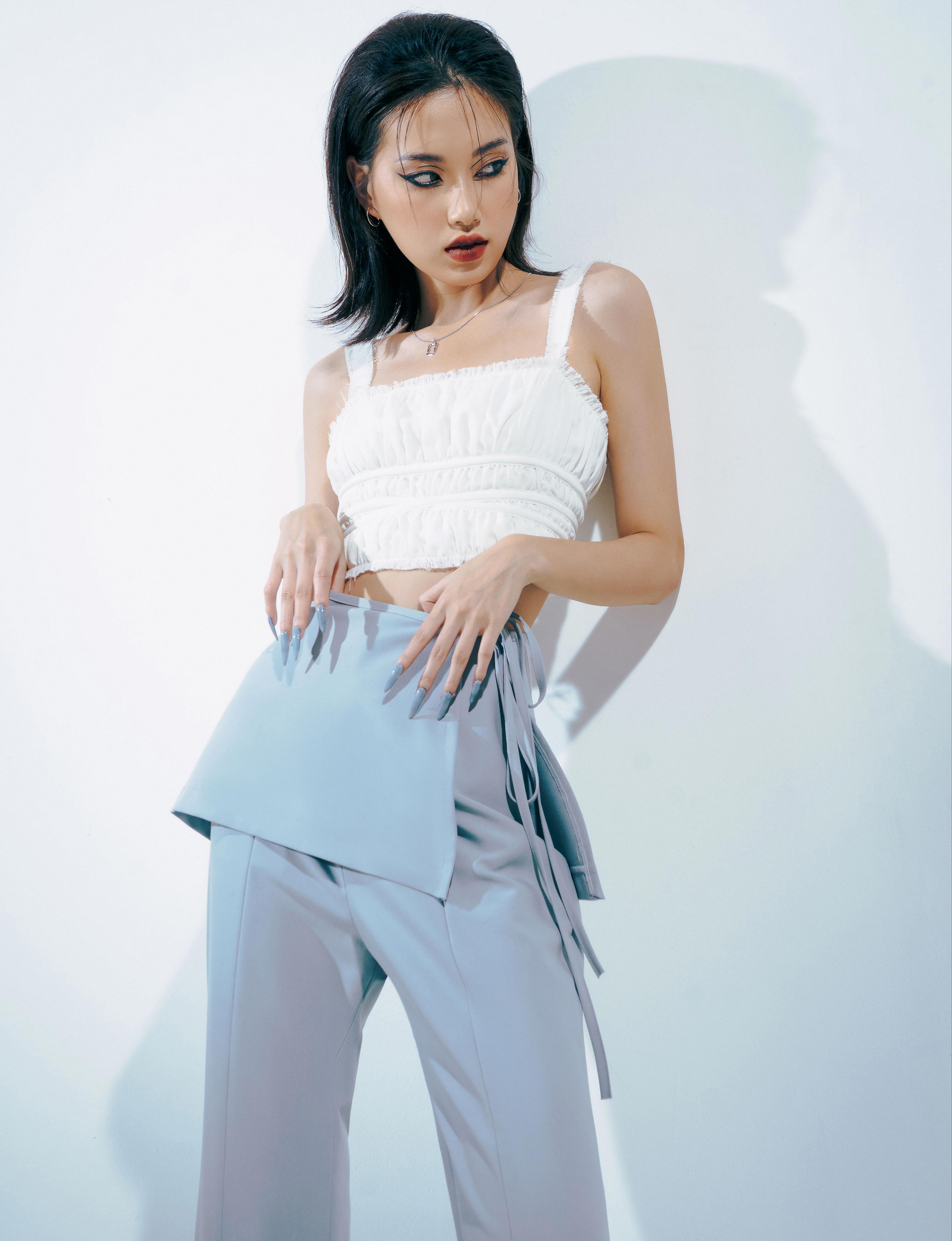 Áo croptop nữ 2 dây cài nút sau lưng | HEBE TOP - CLÉLIE