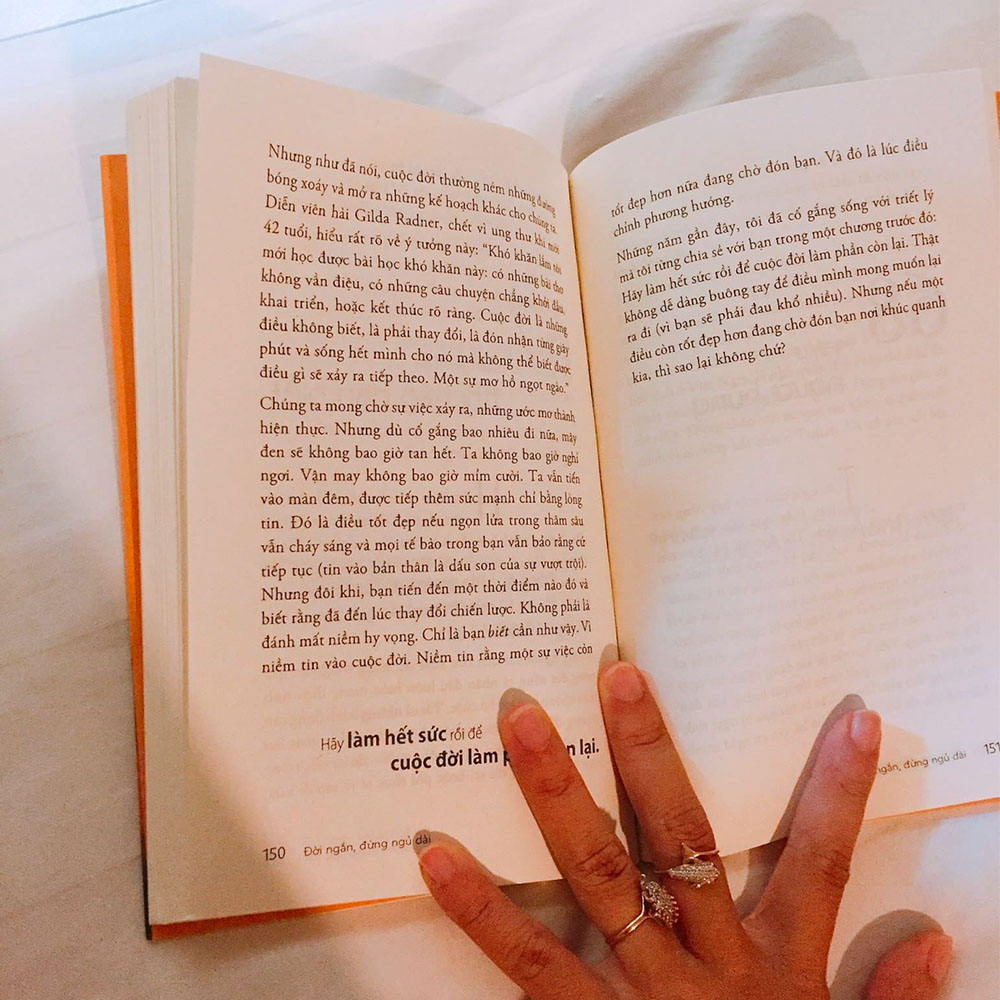 Sách Đời Ngắn Đừng Ngủ Dài + Tặng Bookmark