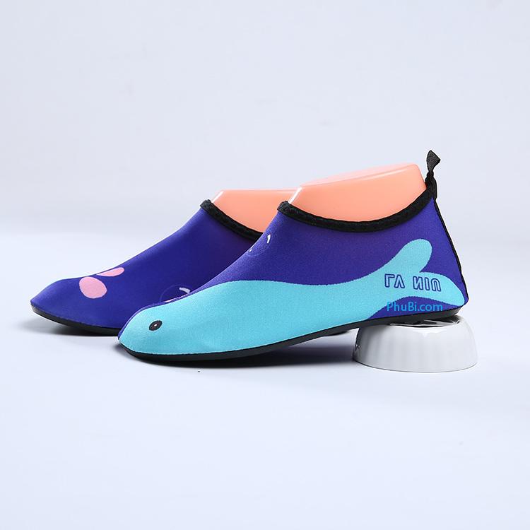 Aqua water shoes for kids