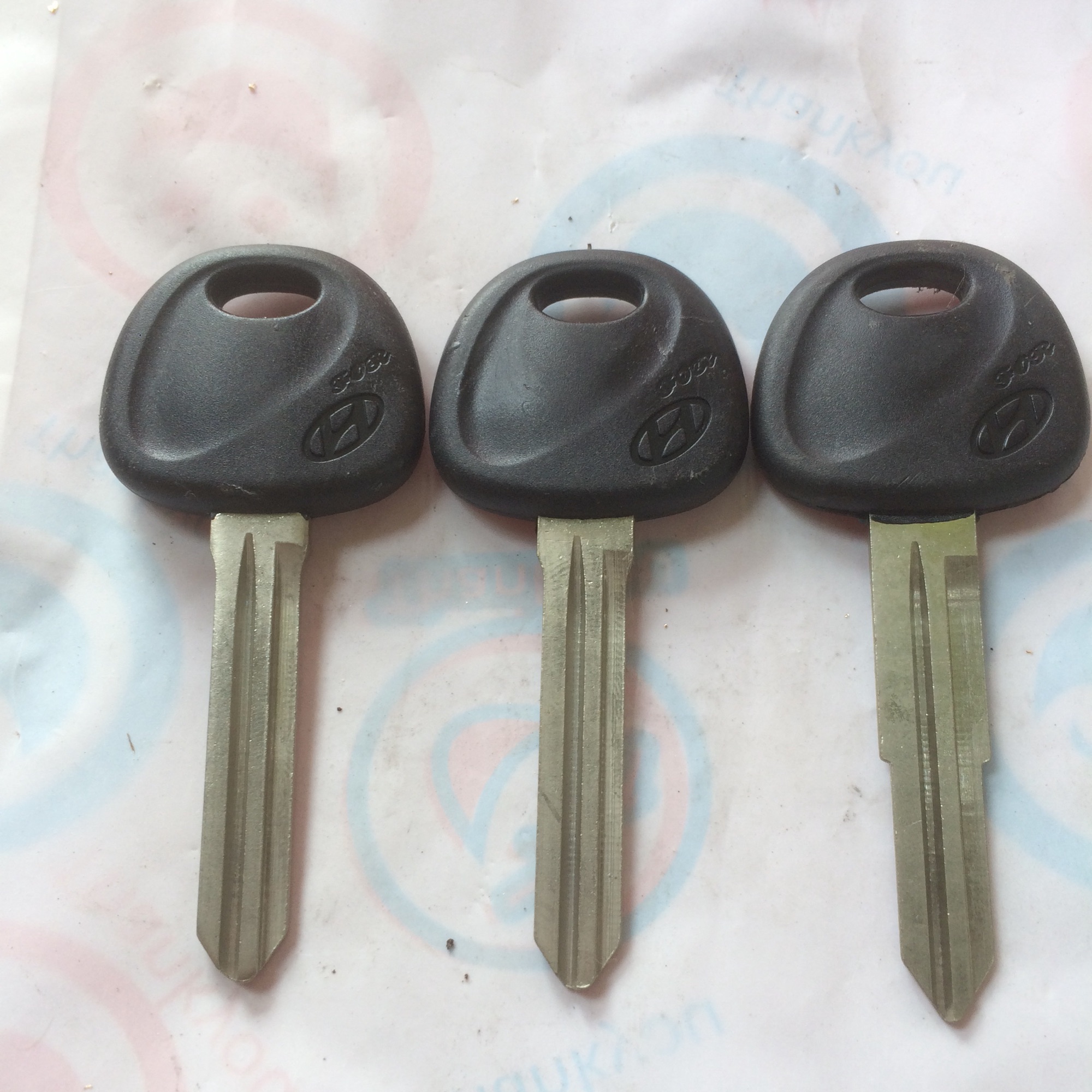 Phôi chìa khoá xe HYUNDAI ( combo 3 chìa loại không vai rảnh trái )
