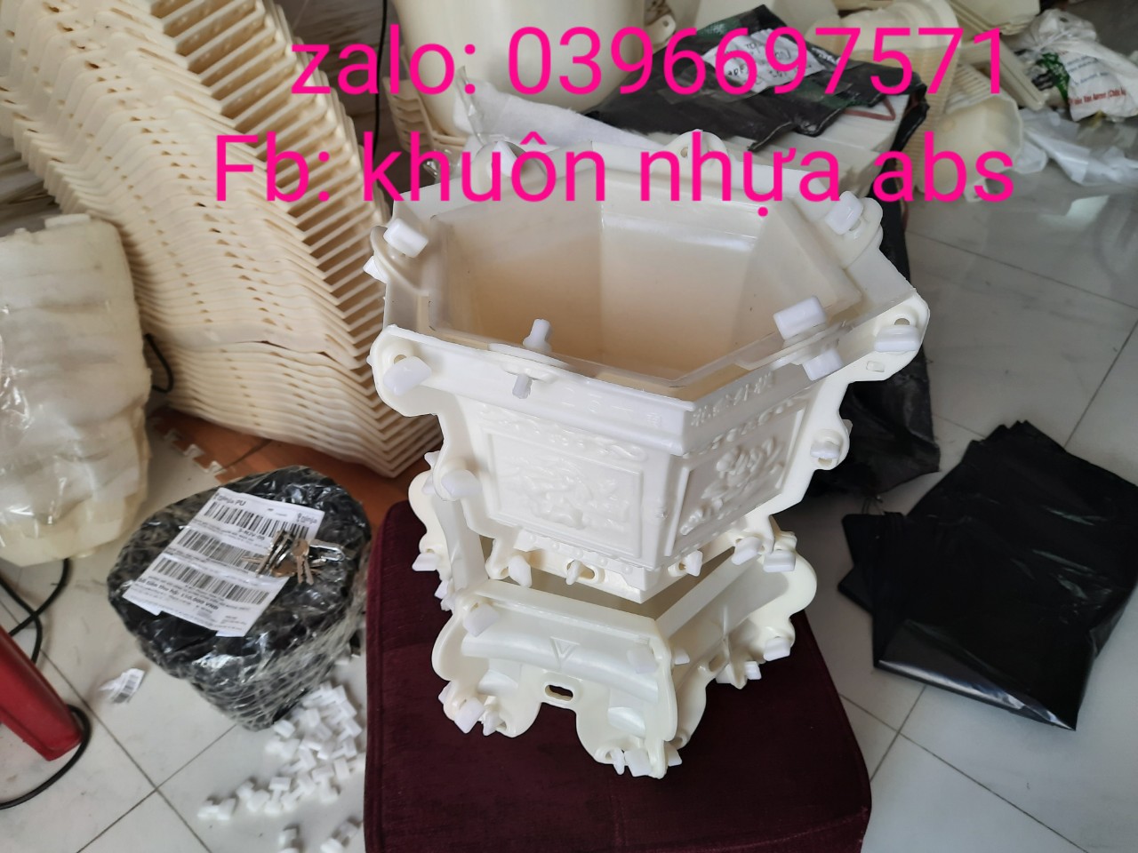 khuôn lục giác 25 hoa( Có chân đôn)