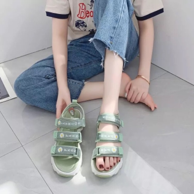 sandal hoa cúc hot hit 3 màu