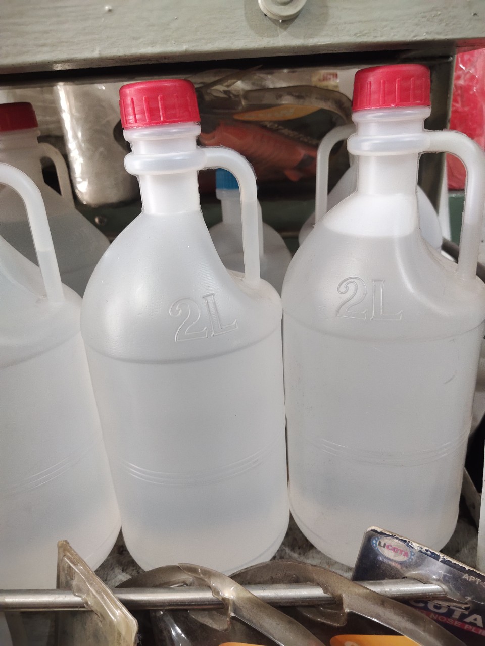 Can dầu máy may 2 lít