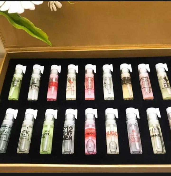 MẪU THỬ NƯỚC HOA MINI bộ 20 chai của pháP