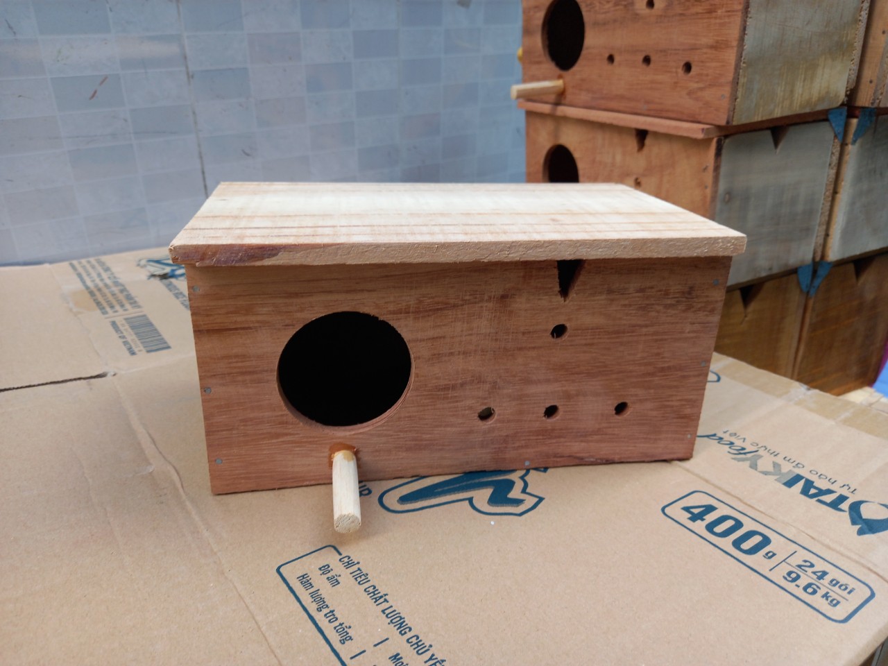 Tổ đẻ cho chim yến phụng , vẹt mẩu đơn nắp ngang có 2 kích cở