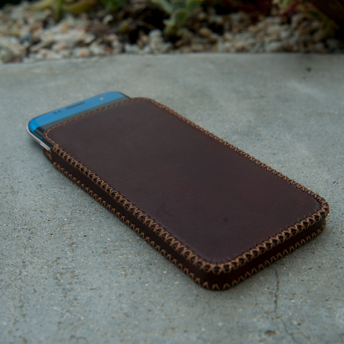Bao điện thoại dây rút màu Nâu cho Smartphone - Bao da thủ công handmade da thật - Bao da hộp bảo vệ máy