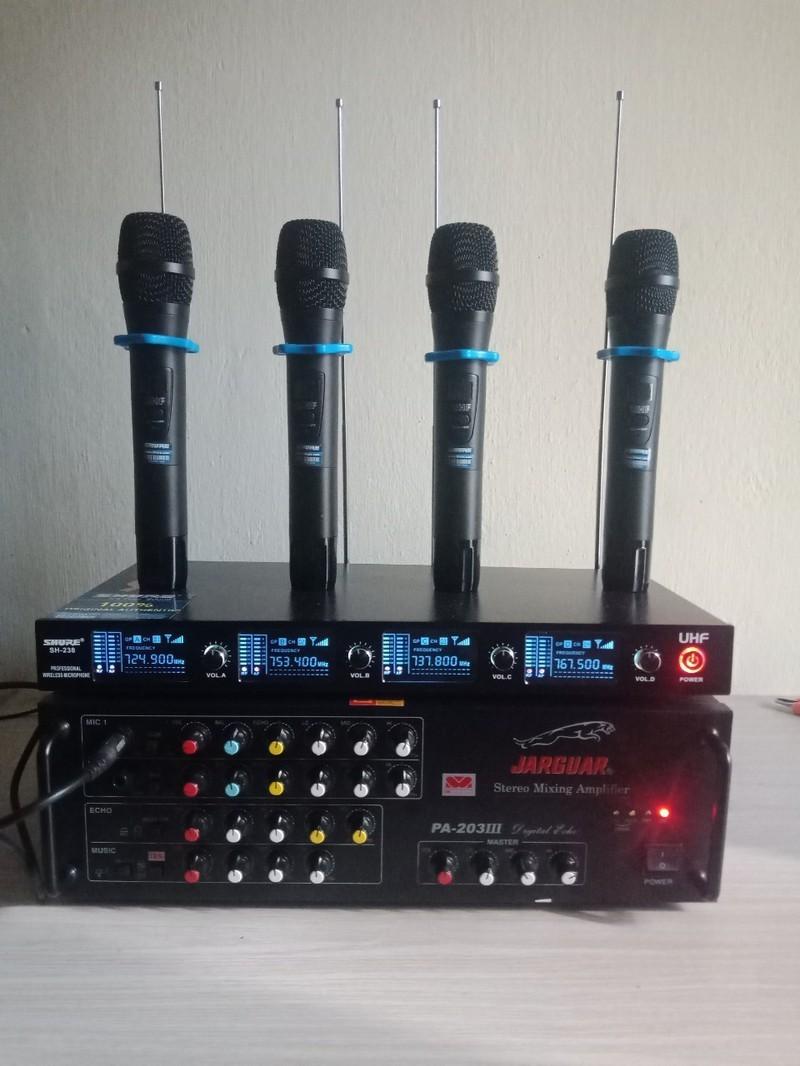 Micro khồng dây SH238-4 tay