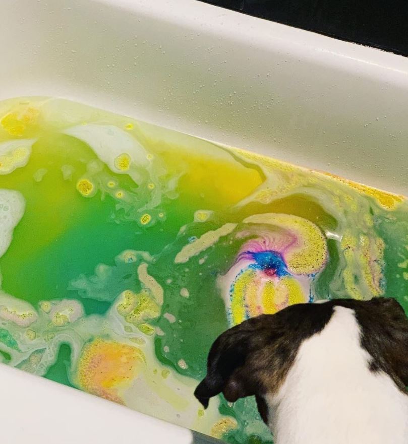 [HCM]Bom sủi bồn tắm Lush - THE EXPERIMENTER Bath Bomb