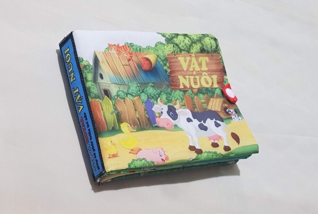 Đồ chơi sách vải cho bé