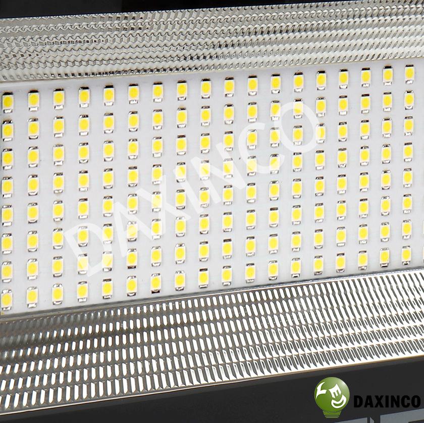 Đèn pha led 150W SMD Daxinco kiểu Chiến Sỹ