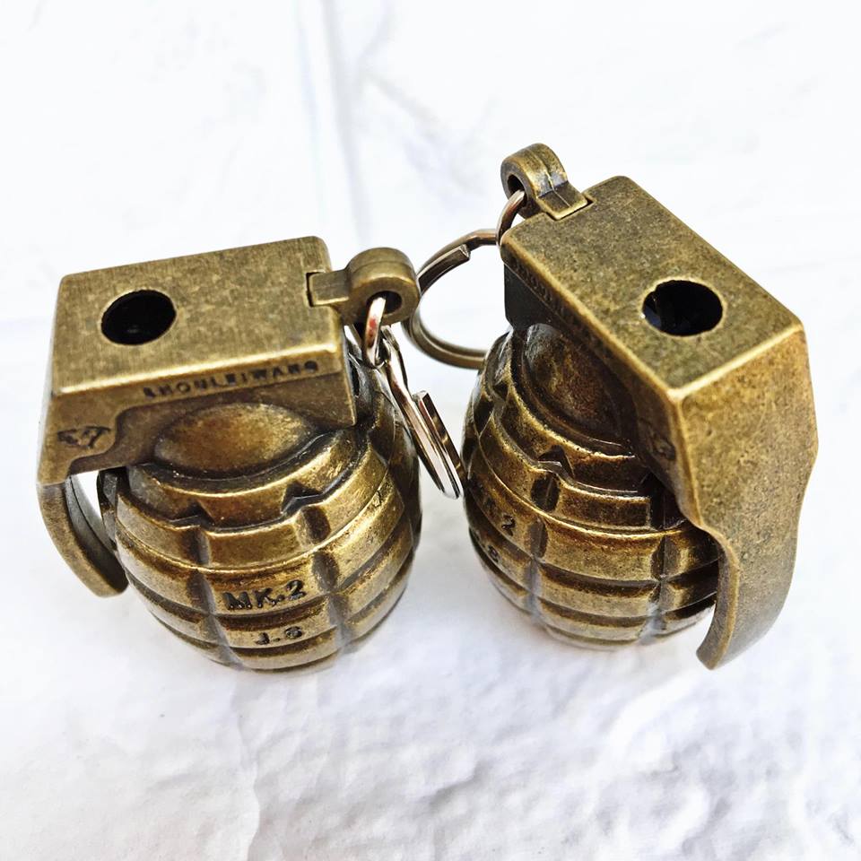 BẬT LỬA, HỘT QUẸT KIÊM MÓC KHÓA HÌNH TRÁI LỰU MK-2 - (XÀI GAS)