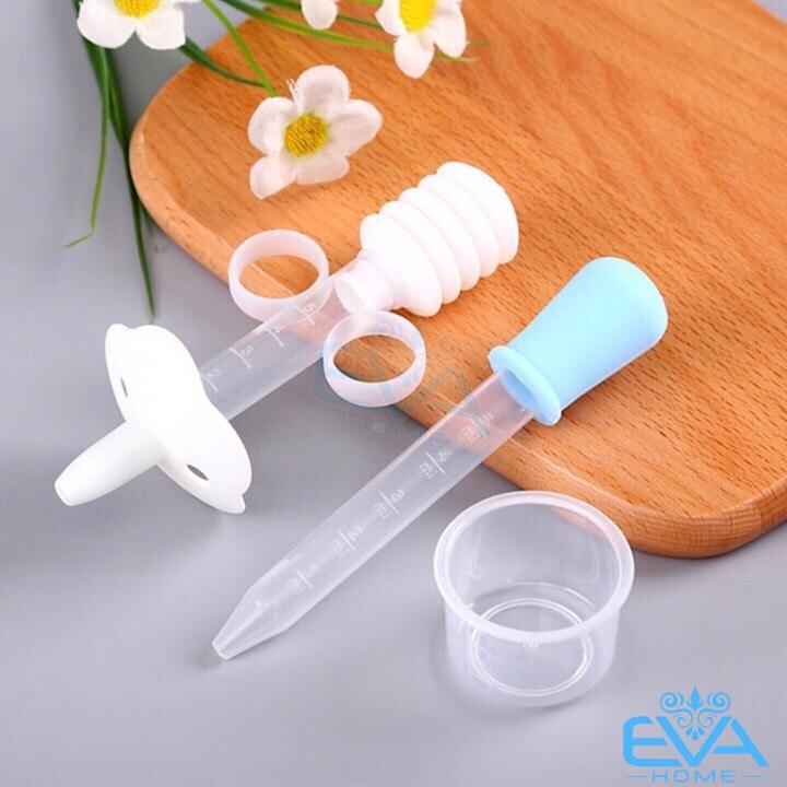 [HCM]Bộ 2 Dụng Cụ Uống Thuốc Kèm Ly Cho Bé