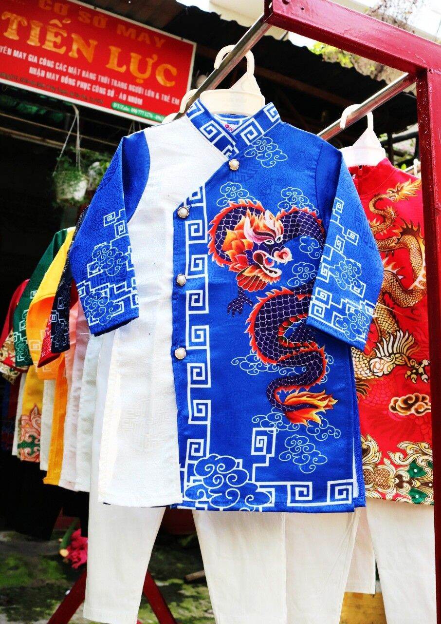 áo dài cách tân bé trai vải gấm