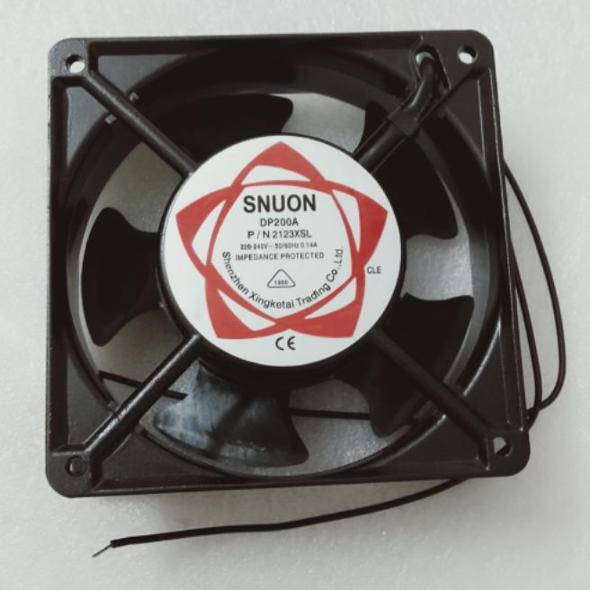 quạt thông gió 220v 12*12cm
