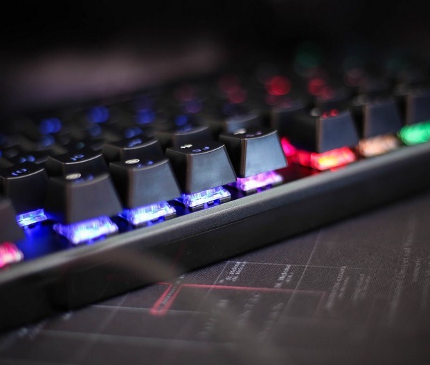 Bàn phím cơ Gaming DAREU EK810 Đen Black (MULTI-LED, Blue/ Brown/ Red D switch)