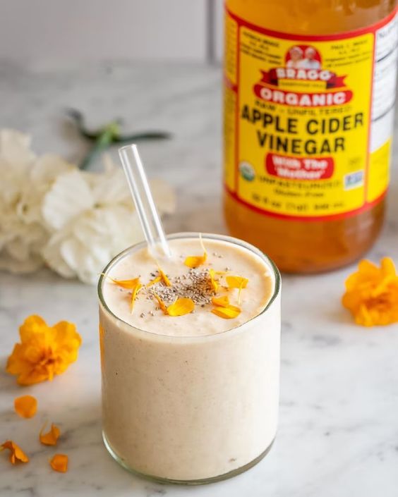 Giấm táo hữu cơ Bragg 946ml - Raw Apple Cider Vinegar - Ăn Kiêng - Giảm cân - Giảm Cholesterol - Ăn thực dưỡng - Organic Stores