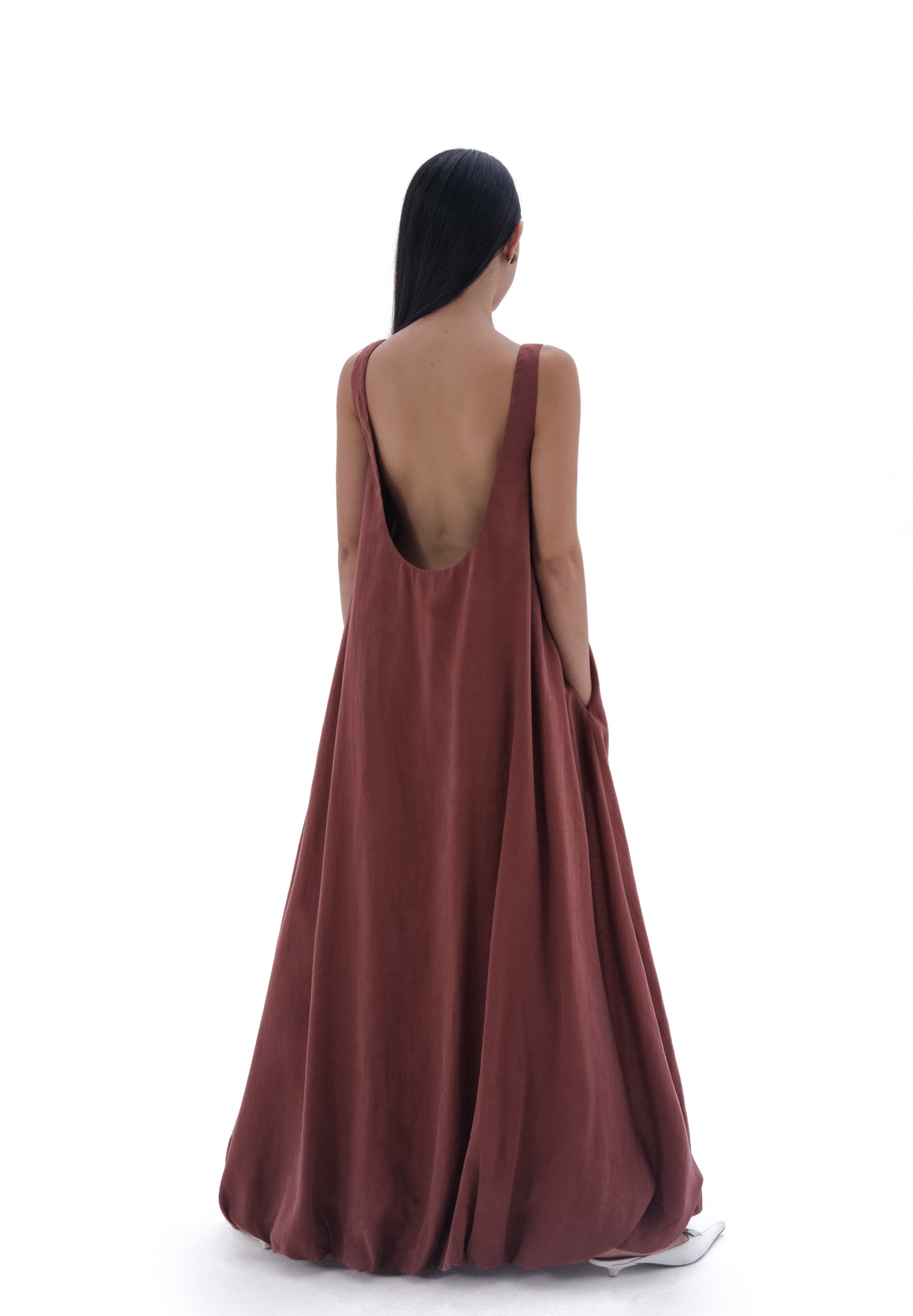/ou'ba:d/ - ĐẦM VÁY BÍ LỤA MÀU ĐỎ GẠCH form suông basic nữ, chất vải mịn S/M/L