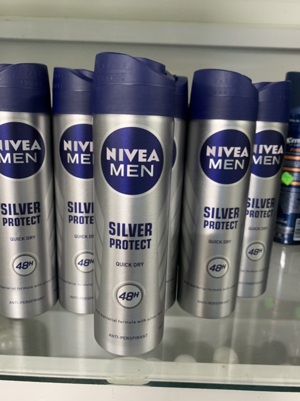 Xịt Ngăn Mùi NIVEA MEN Silver Protect phân tử bạc kháng khuẩn (150ml) nhập khẩu