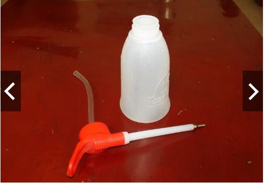 Bình tra dầu 180ml chia vạch vòi ngang