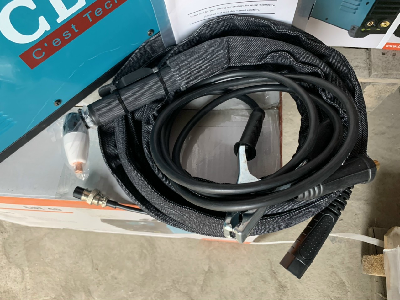 Mỏ cắt plasma AG-60, Dây dài 4m