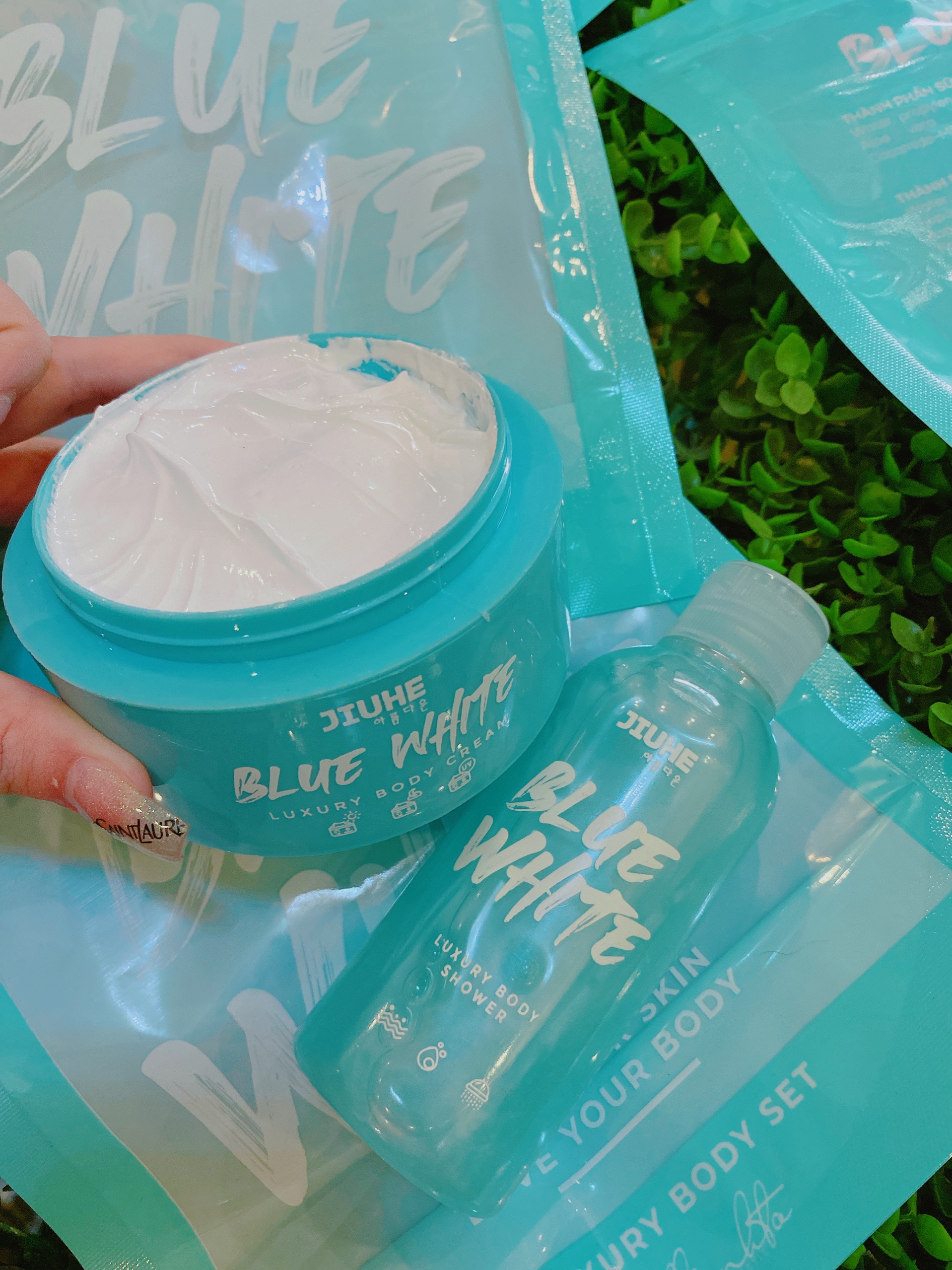 [HCM]BODY BLUE JIUHE DƯỠNG TRẮNG