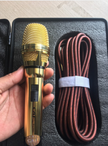 [HCM]Mua Micro Giá Rẻ Micro Karaoke  Micro Có Dây CAF P12 Pro Là Dòng Mic Hát Karaoke Chuyên Dùng Để Sử Dụng Cho Các Dàn Karaoke Gia Đình Và Kinh Doanh Với Chất Lượng Âm Thanh Chân Thực Không Bị Hú Trong Trẻo Hơn Kế Nhỏ Gọn Hiện Đại.