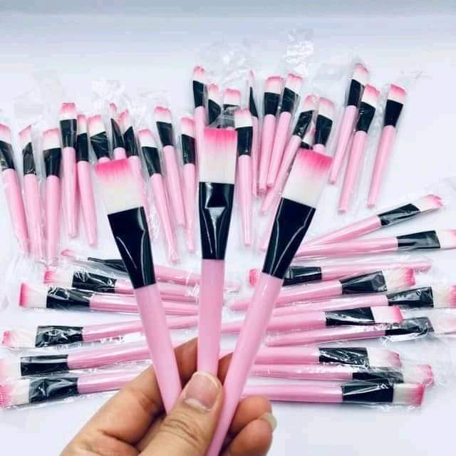Combo 100 cây cọ quét mặt nạ cán hồng