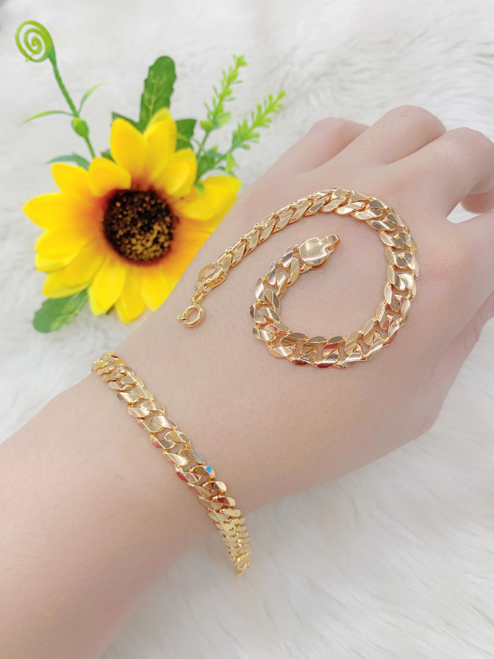 Lắc tay nữ mạ vàng thật 18K Free&Easy kiểu dáng tinh xảo thời trang, thích hợp làm quà tặng, lắc tay cao cấp, lắc tay hottrendFE.vong287