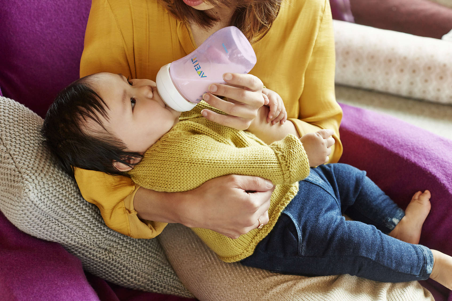 Bình sữa Philips Avent Natural 260ml xanh - hồng chọn núm